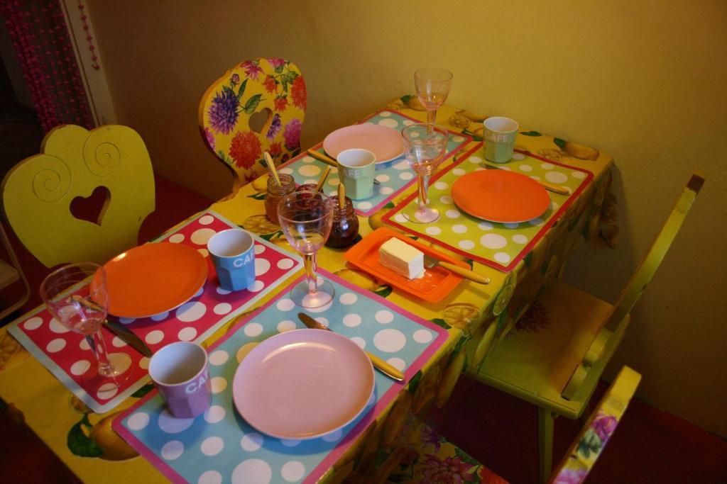 B&B La Vie En Rose Basel Bagian luar foto